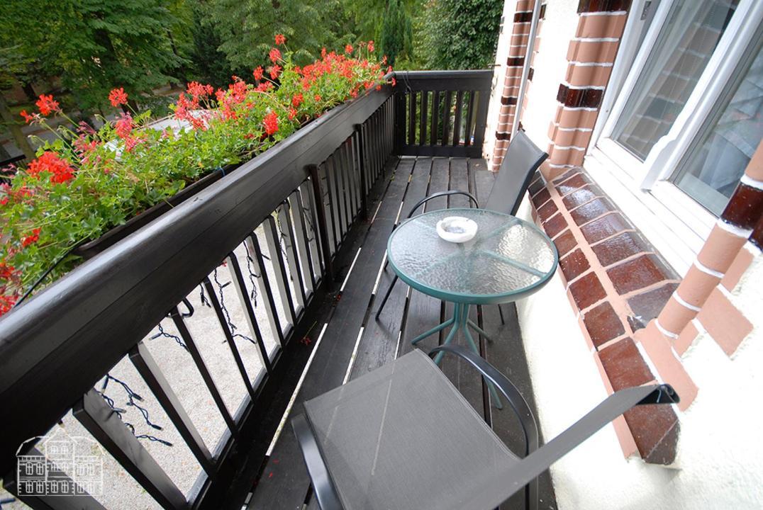 Franciszek Przy Parku Szwedzkim Apartment Szczawno-Zdroj Exterior photo